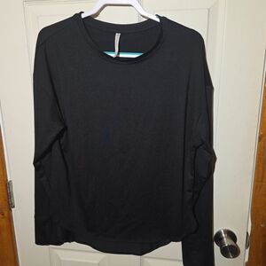 Nwot Women's Fabletics Black Top Sz L